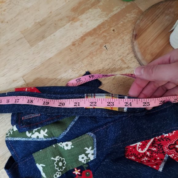 VINTAGE 1960'S/70'S PATTERNED BELL BOTTOM OVERALLS SIZE S~MINOR DAMAGE ON STRAP - Picture 9 of 12